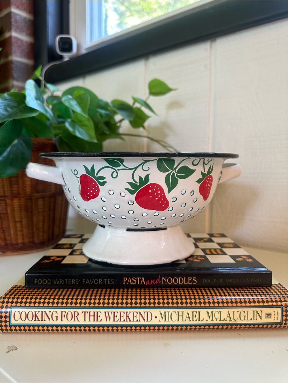 Vintage Strawberry Kitchen Decor